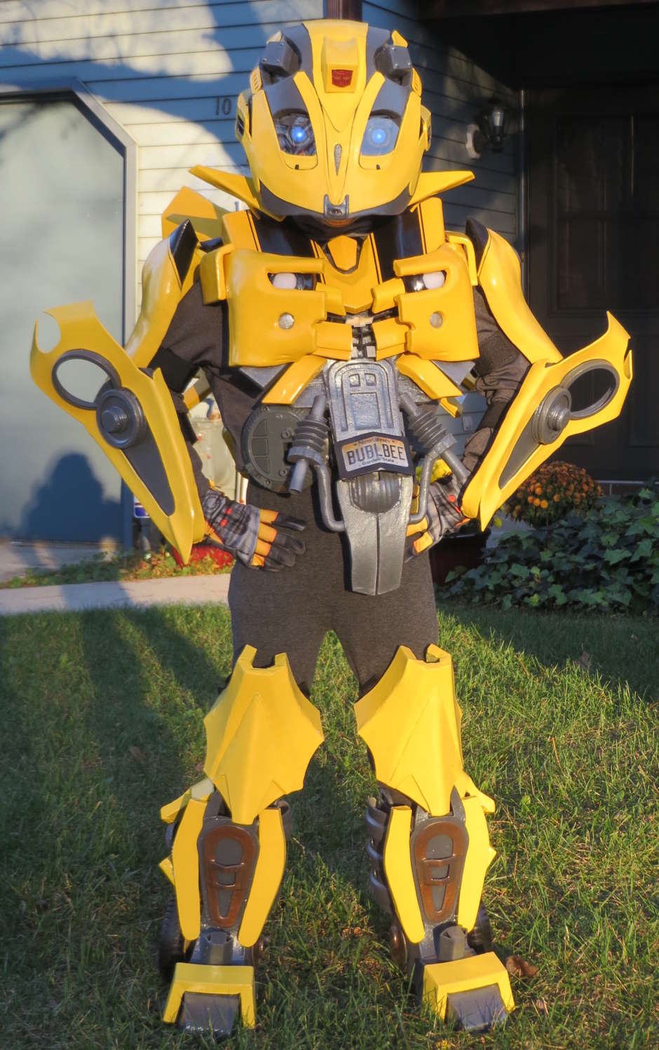 epic-diy-kids-bumblebee-transformers-costume-costume-yeti