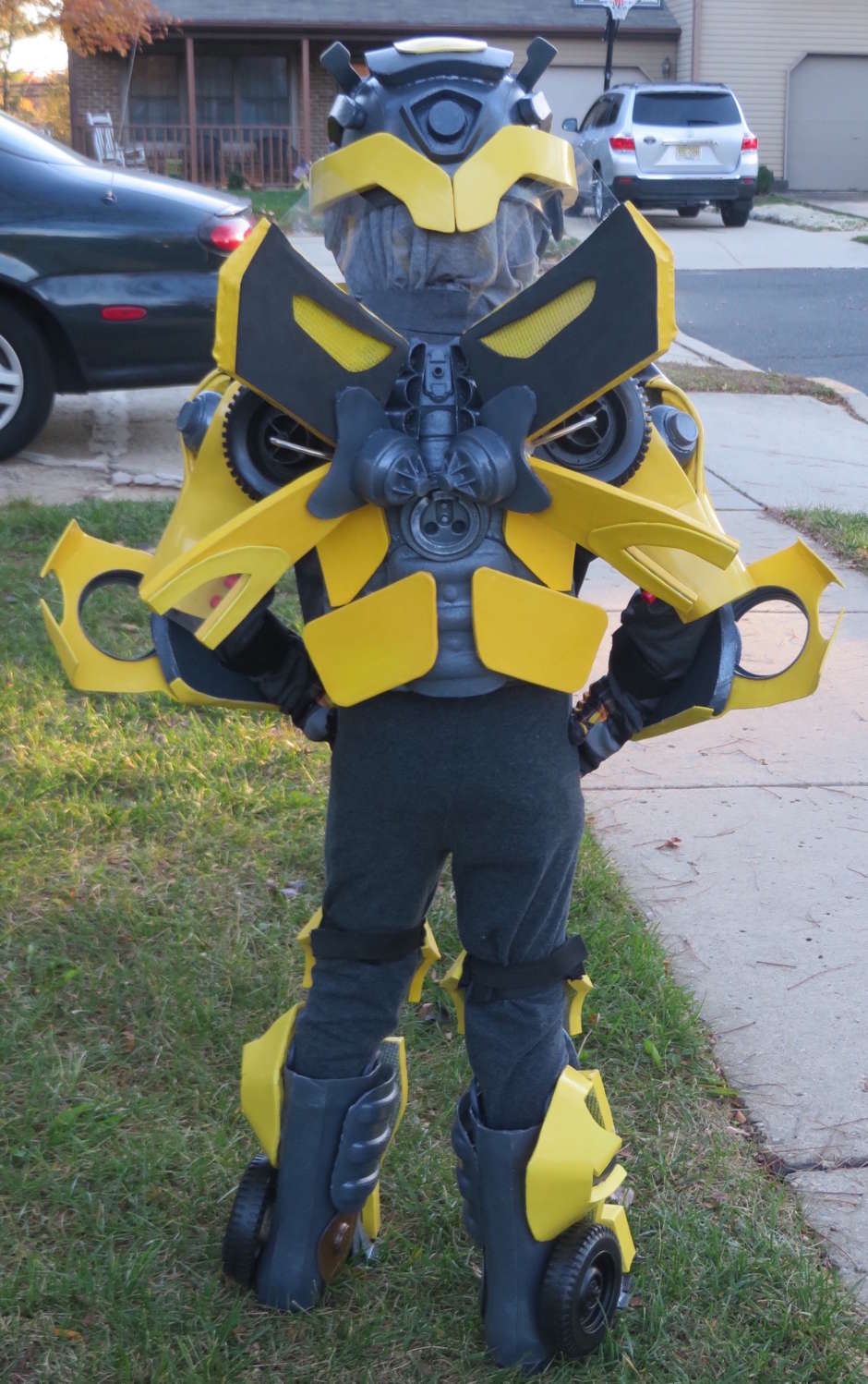 Epic DIY Kids Bumblebee Transformers Costume Costume Yeti